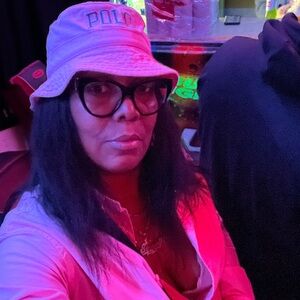 Meet your Posher, Sonia